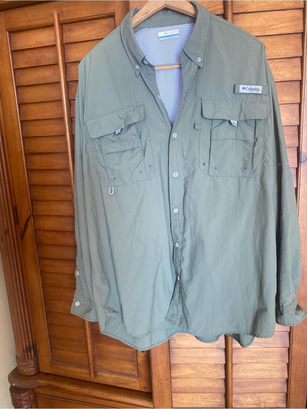 Columbia Men's Olive Green Long-Sleeve Button-Down Shirt Size Large